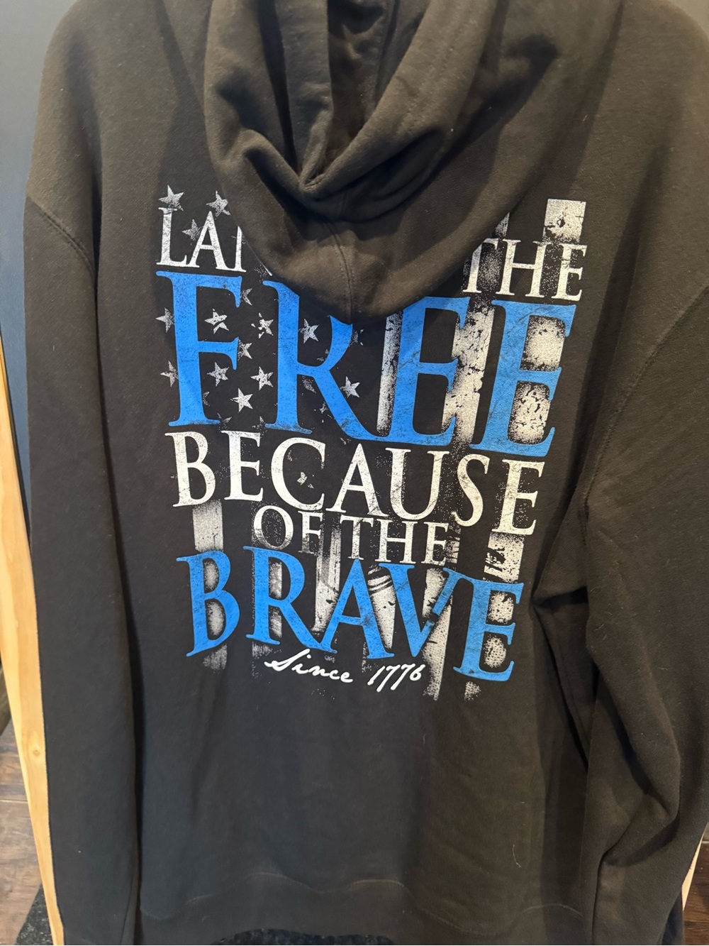 Men's XL Black Zip-Up Hoodie — 'Land of the Free' Graphic nine line